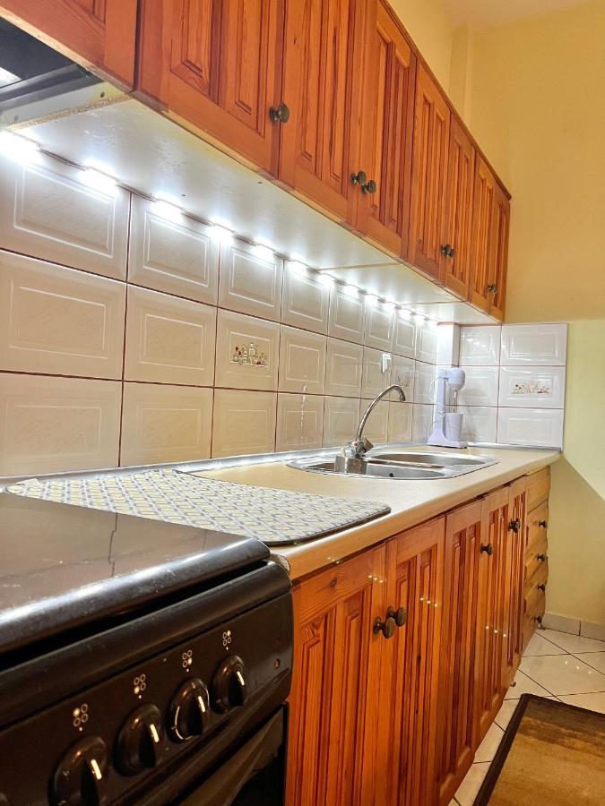 Village Apartment Маратиас Екстериор снимка
